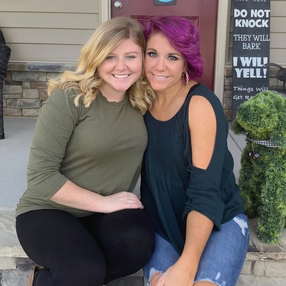 Meet your Posher, Amber James - Picture 9 of 10